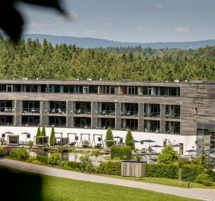 Außenansicht im Sommer - Reischlhof